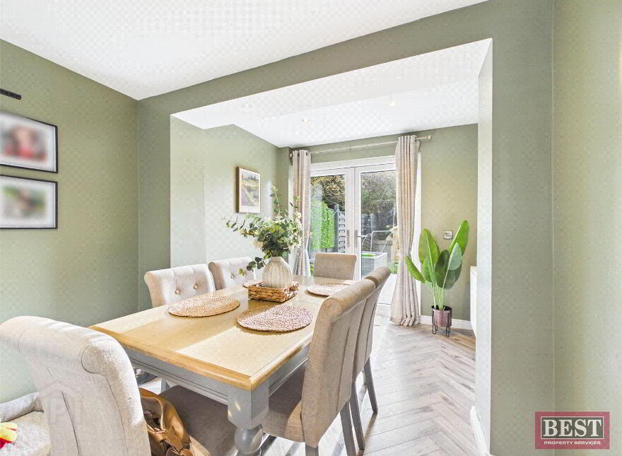 18 Clermont Gardens, Warrenpoint, Newry, BT34 3LQ