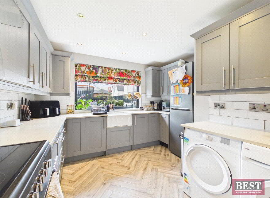 18 Clermont Gardens, Warrenpoint, Newry, BT34 3LQ
