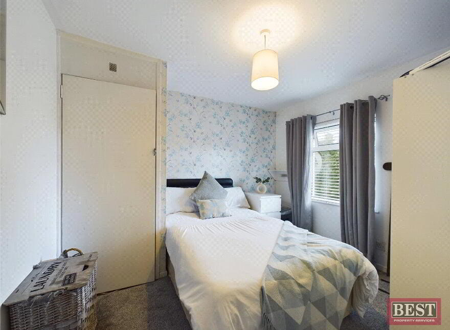 18 Clermont Gardens, Warrenpoint, Newry, BT34 3LQ