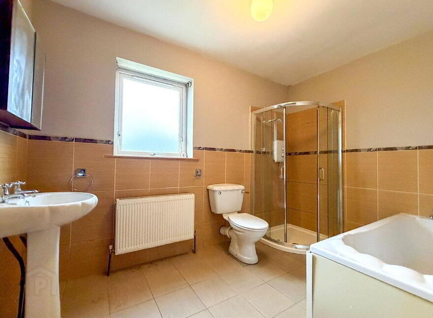 Park East, Spiddal, H91T22K