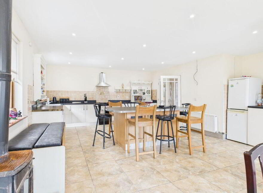 30 Mountain View, Myshall, R21YX40