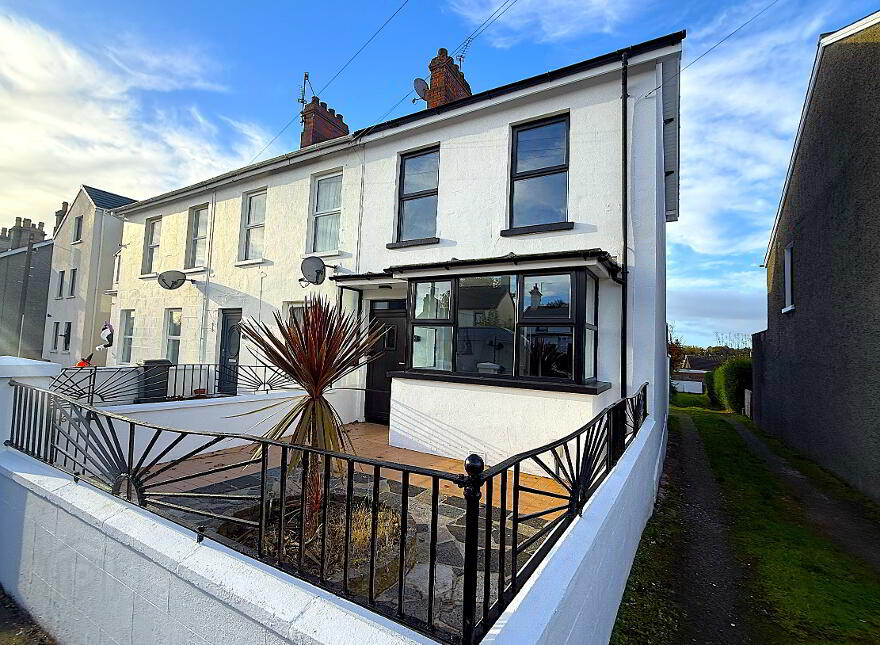 65 Antrim Road, Lisburn, BT28 3EB