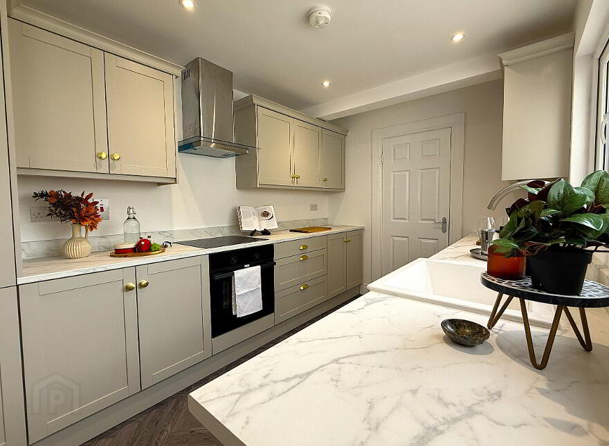 65 Antrim Road, Lisburn, BT28 3EB