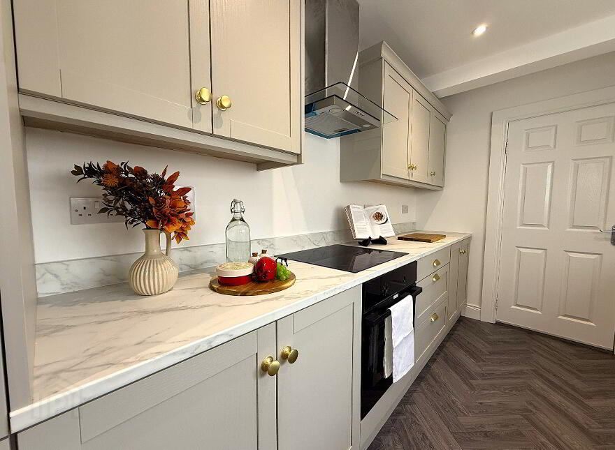 65 Antrim Road, Lisburn, BT28 3EB