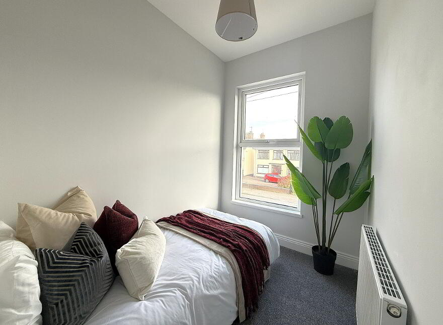 65 Antrim Road, Lisburn, BT28 3EB