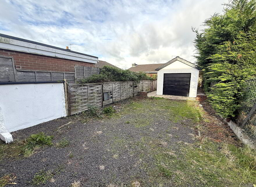 65 Antrim Road, Lisburn, BT28 3EB