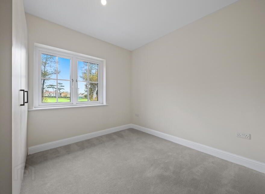 28 The Firs, Holywood, BT18 9GH