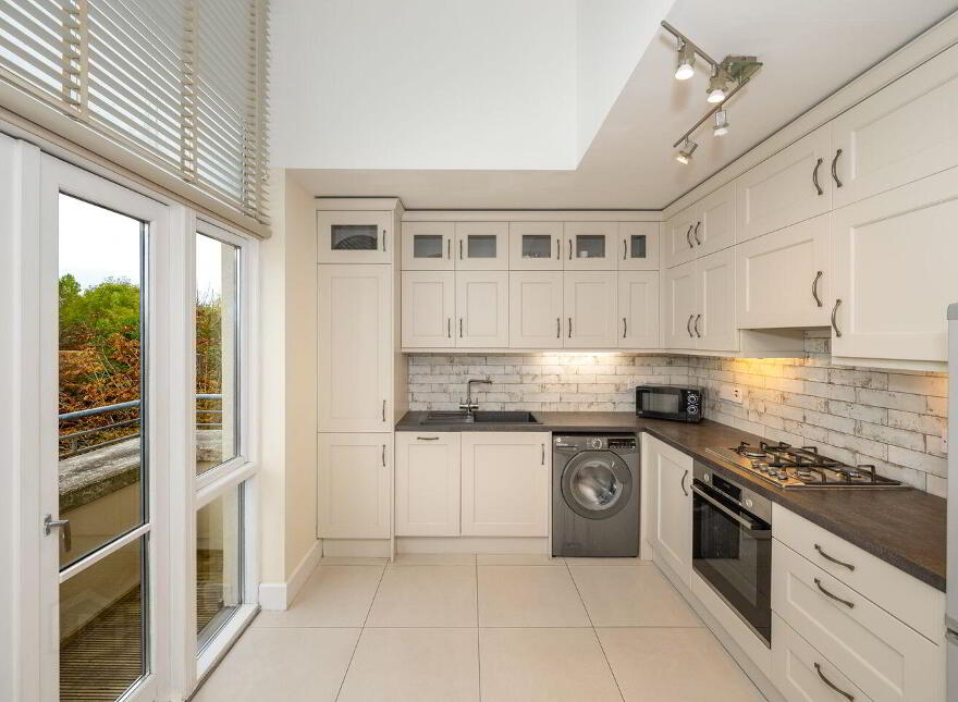 No 6 Bridgefield Court, Bridgefield, Curraheen Road, Bishopstown, Cork, T12EY70