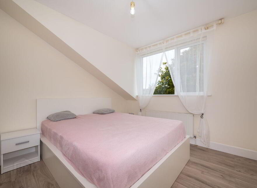 No 6 Bridgefield Court, Bridgefield, Curraheen Road, Bishopstown, Cork, T12EY70