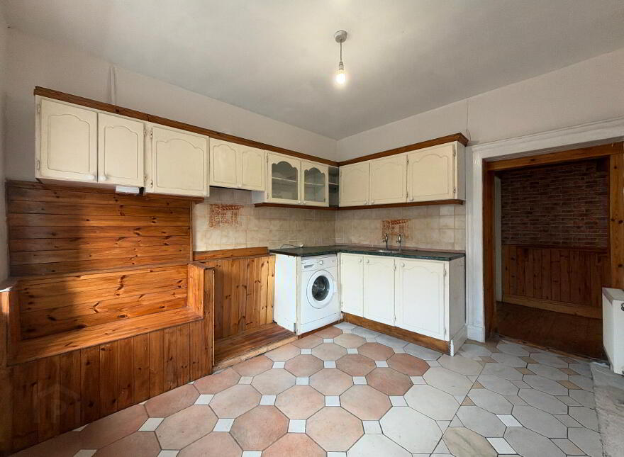 Newcastle Village, Clonmel, E91CX40