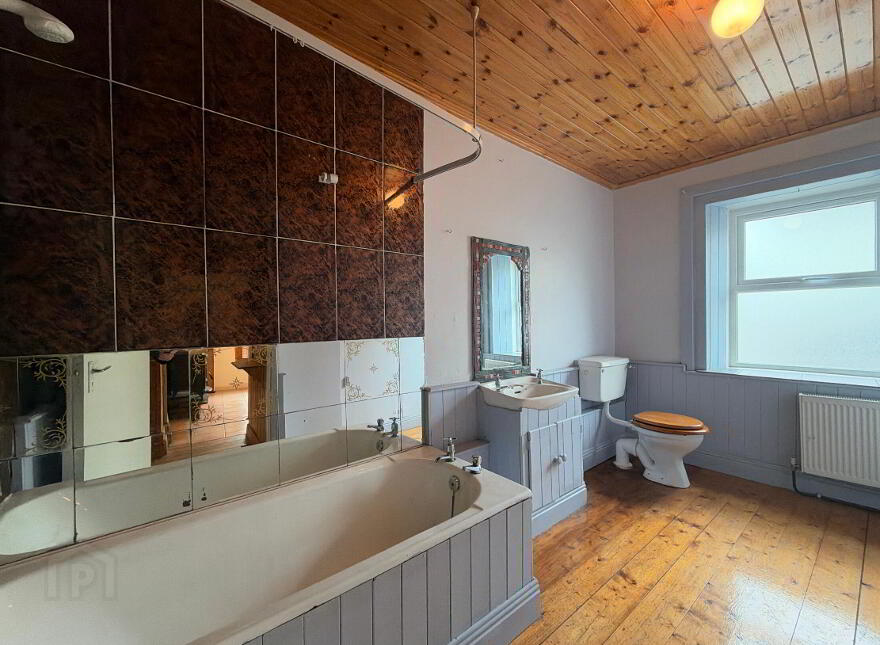 Newcastle Village, Clonmel, E91CX40