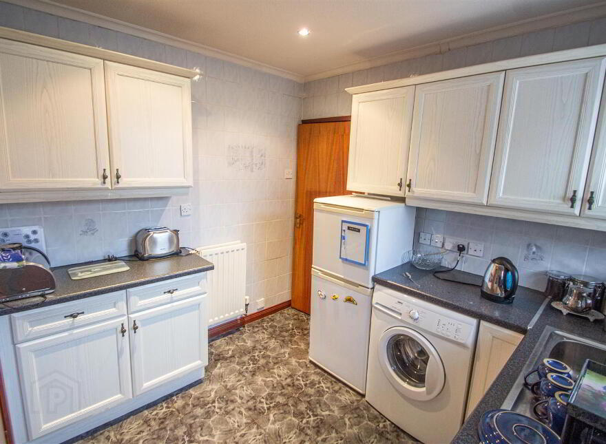 Apt, 8 Slieveban Drive, Andersonstown, Belfast, BT11 8HF