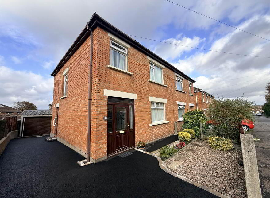 4 Tudor Avenue, Cregagh, Belfast, BT6 9LR