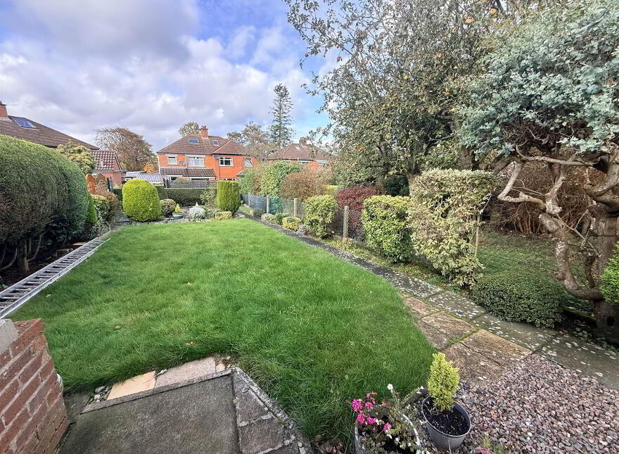 4 Tudor Avenue, Cregagh, Belfast, BT6 9LR