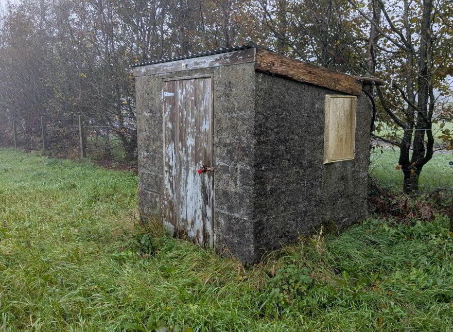 Tullyglass, Enniskeane, P47Y984