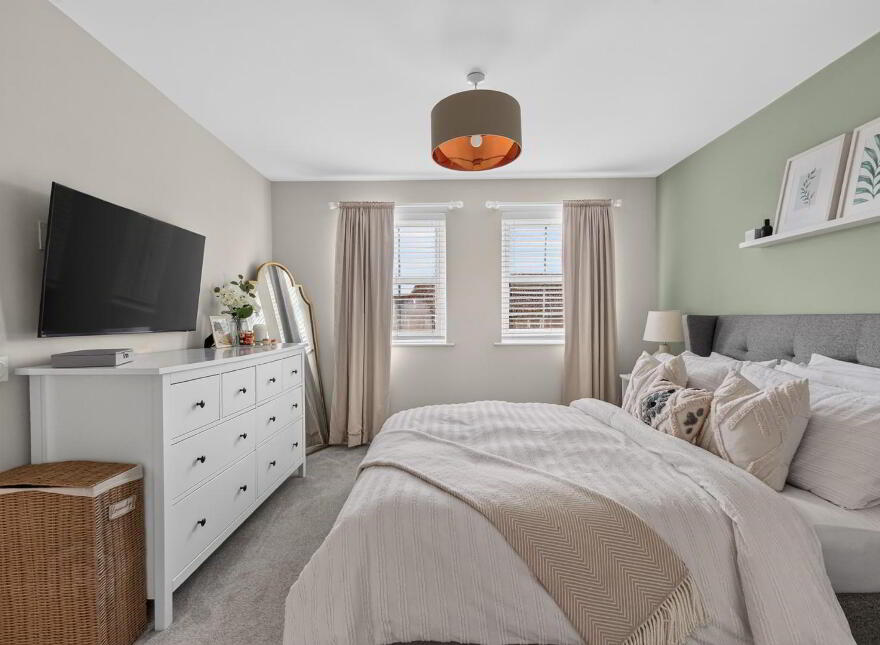 19 Fort Green, Bangor, BT19 7BG