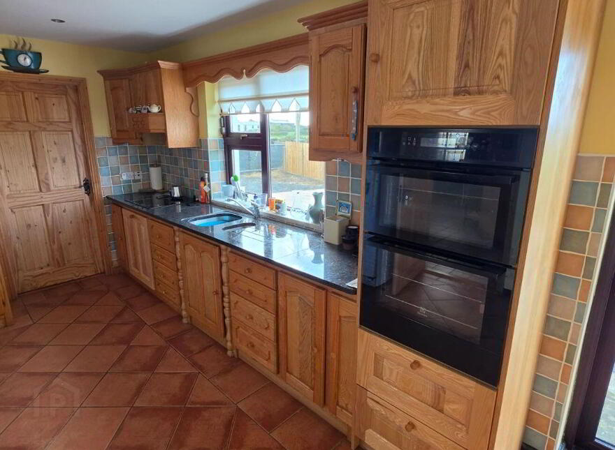 Curlew Cottage, Leagard South, Miltown Malbay, Spanish Point, V95K704