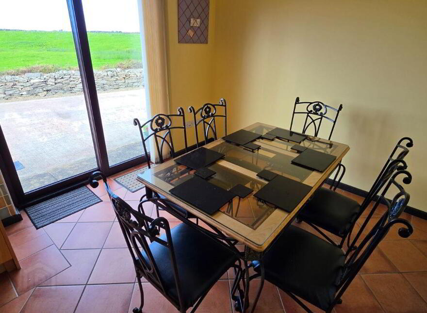 Curlew Cottage, Leagard South, Miltown Malbay, Spanish Point, V95K704