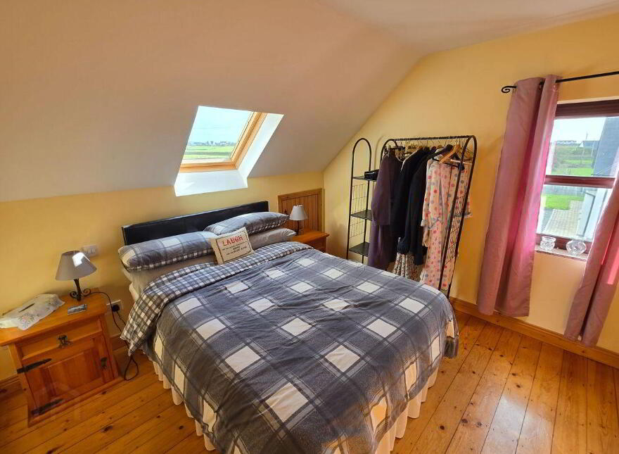 Curlew Cottage, Leagard South, Miltown Malbay, Spanish Point, V95K704