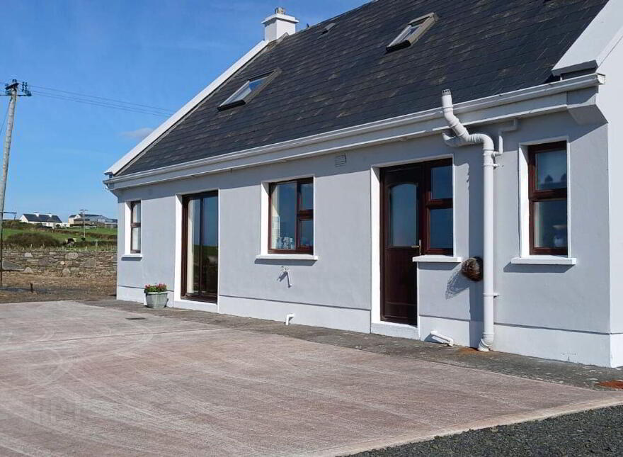 Curlew Cottage, Leagard South, Miltown Malbay, Spanish Point, V95K704