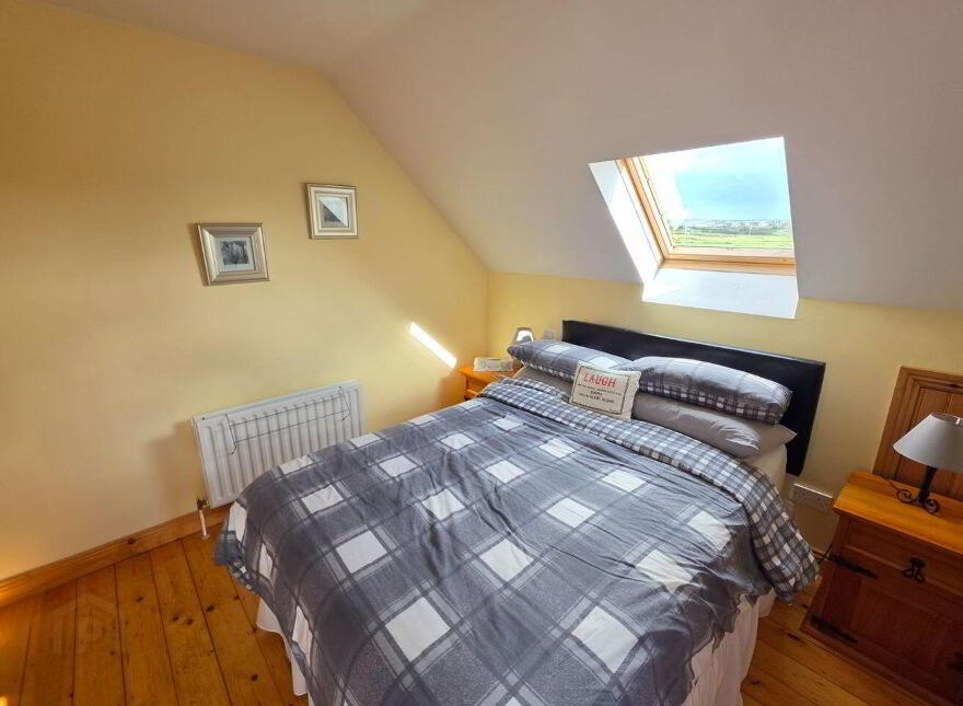 Curlew Cottage, Leagard South, Miltown Malbay, Spanish Point, V95K704