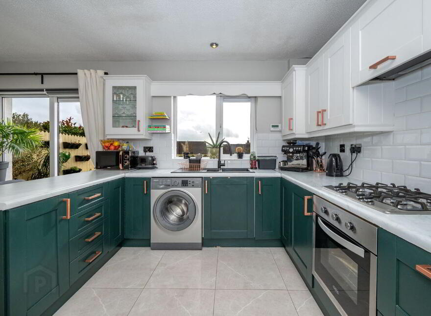 48 The Willows, Classes Lake, Ovens, P31W265