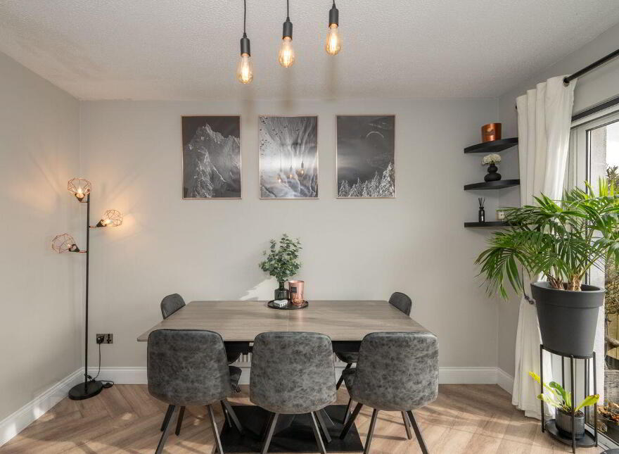 48 The Willows, Classes Lake, Ovens, P31W265