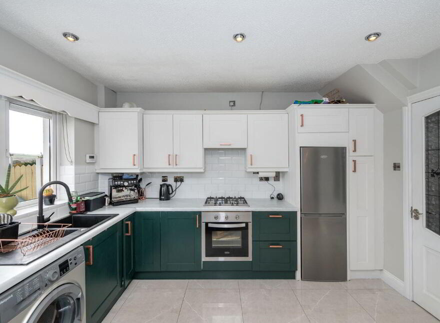 48 The Willows, Classes Lake, Ovens, P31W265