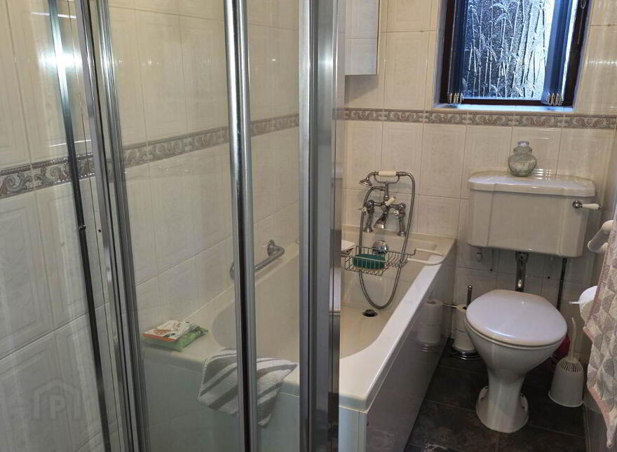 25 Coleraine Road, Ballycastle, BT54 6DX