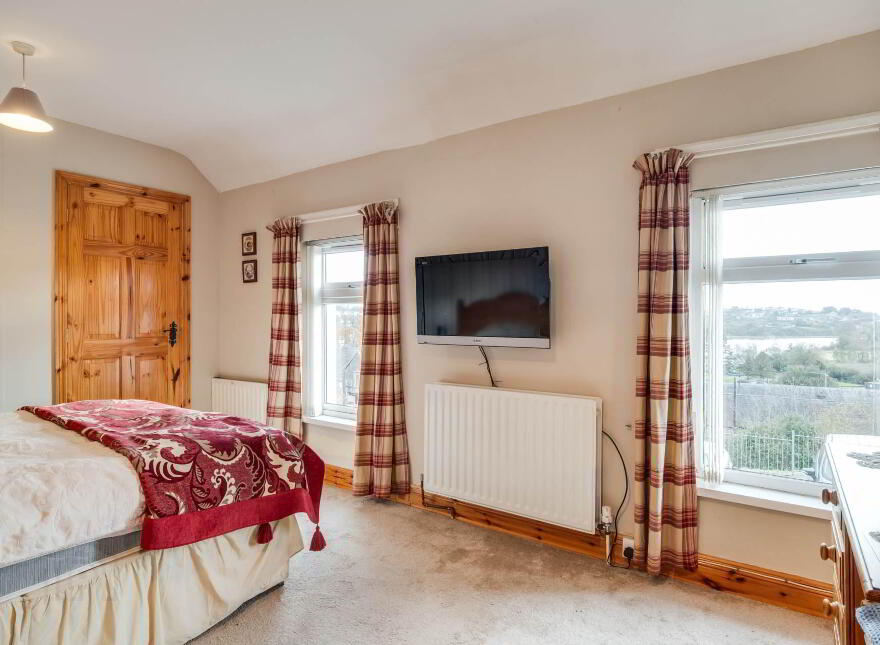 21 Whaley Terrace, Enniskillen, BT74 7JU