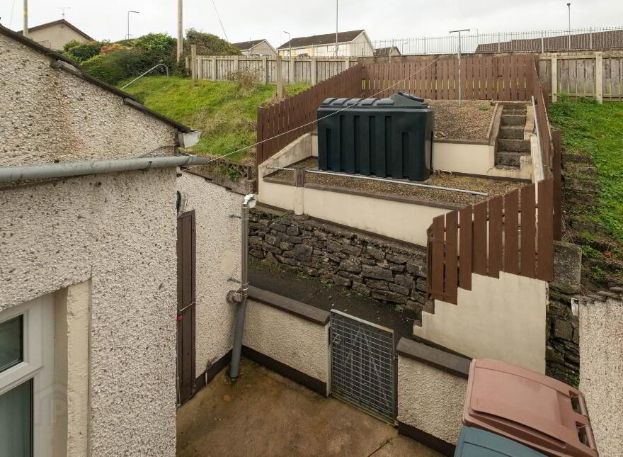 21 Whaley Terrace, Enniskillen, BT74 7JU