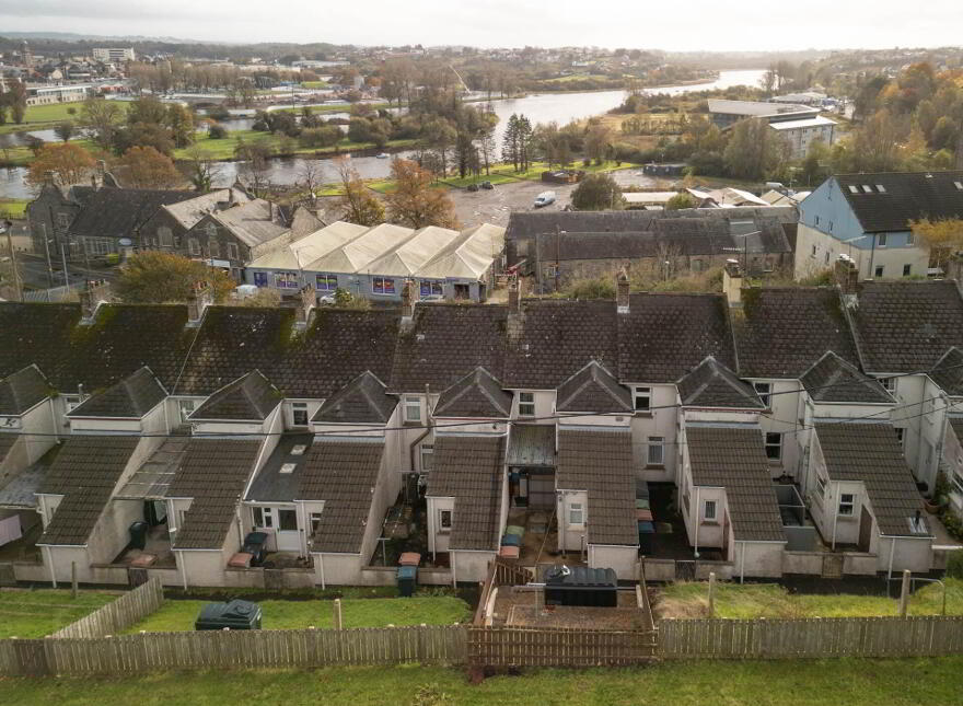 21 Whaley Terrace, Enniskillen, BT74 7JU
