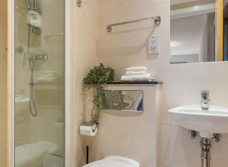 Apartment 206 Longboat Quay North Apartments, Hanover Quay, Hanover Quay, D02WN70