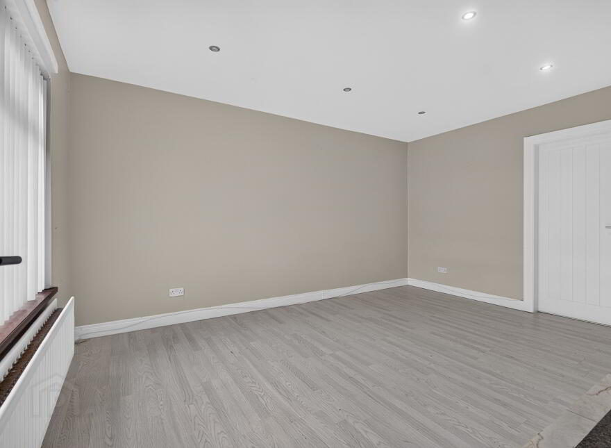 6 Iona Gardens, Ballymena, BT42 4AU