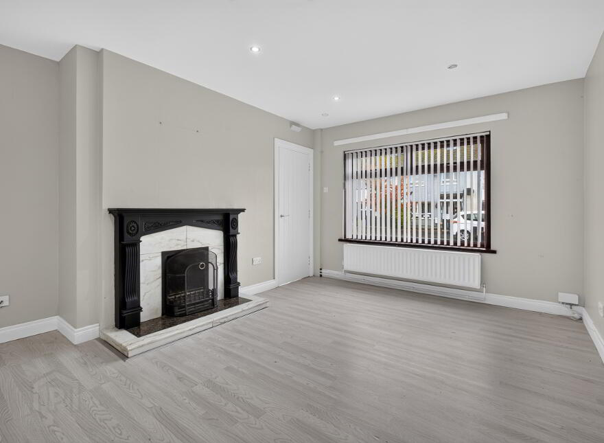 6 Iona Gardens, Ballymena, BT42 4AU