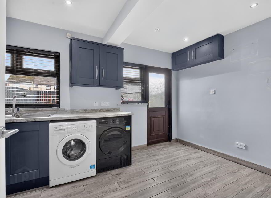6 Iona Gardens, Ballymena, BT42 4AU