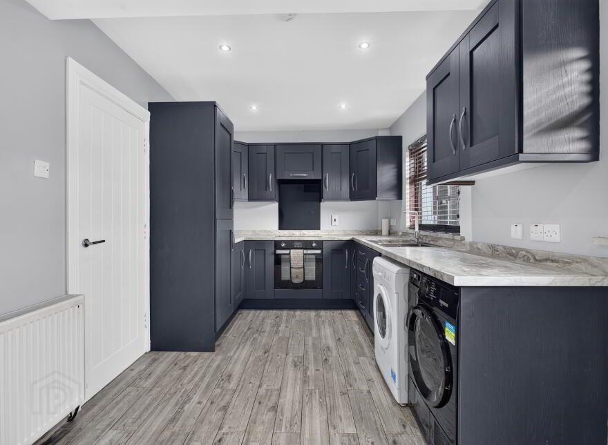 6 Iona Gardens, Ballymena, BT42 4AU
