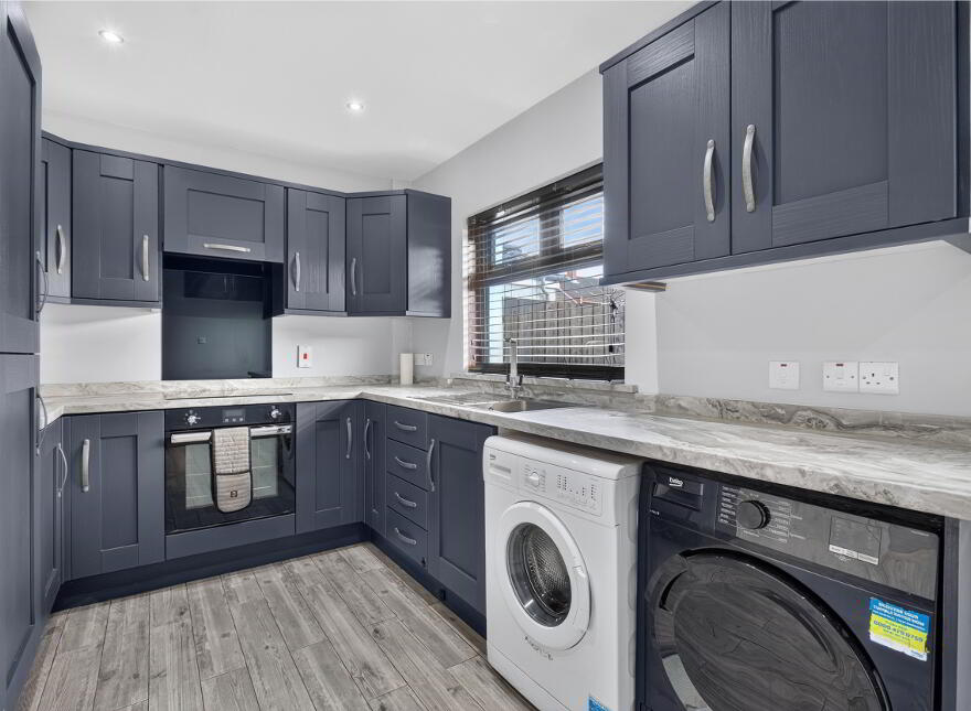 6 Iona Gardens, Ballymena, BT42 4AU