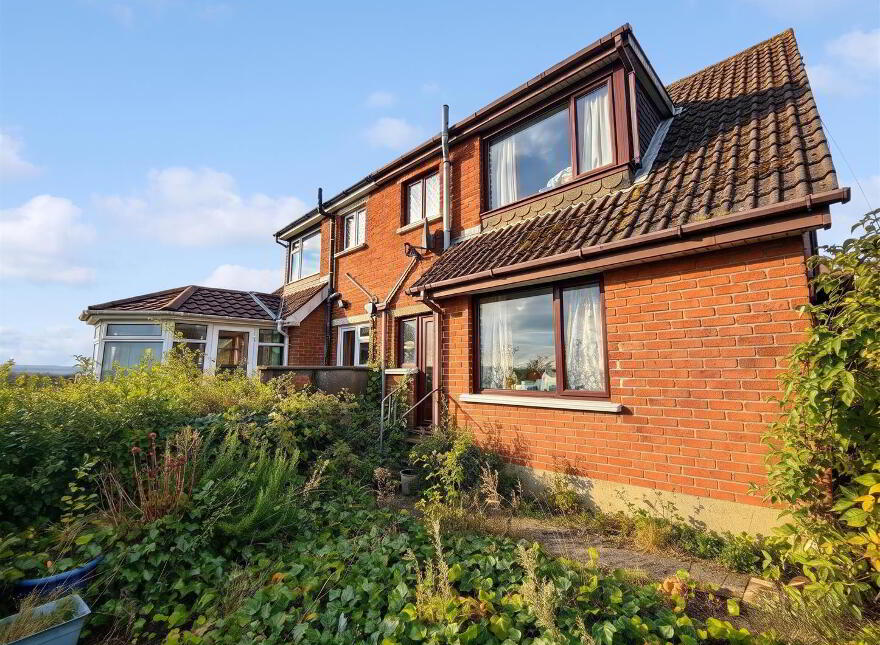 35 Squires Hill Road, Belfast, BT14 8FJ