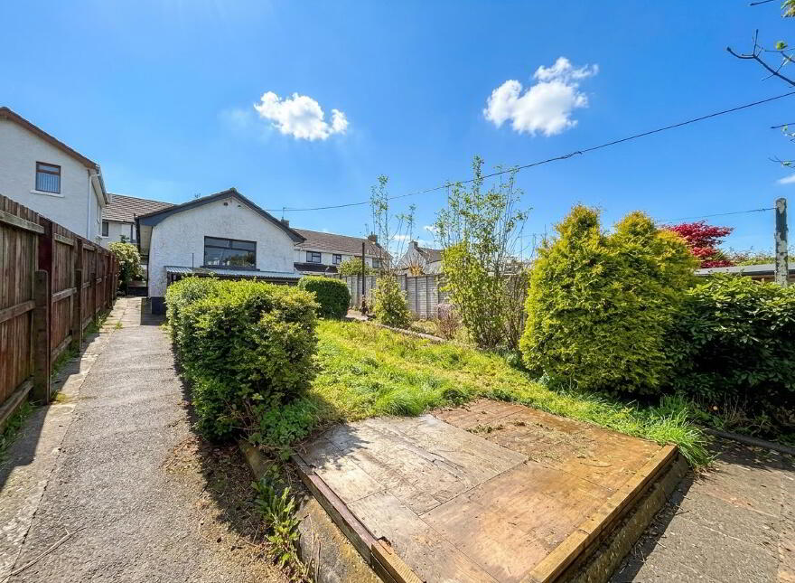 9 Wardlow Crescent, Ballymena, BT42 4HN