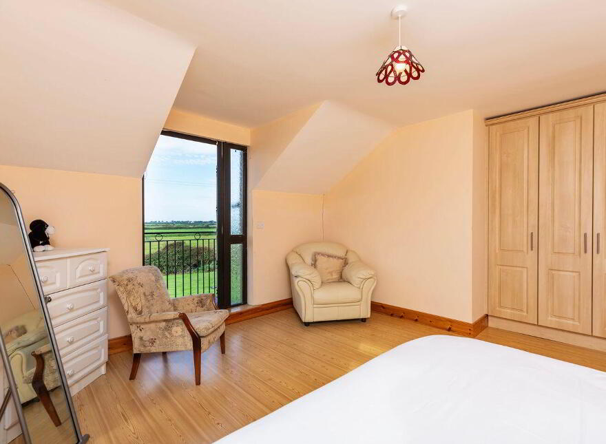 Seaview, Kilmore Village, Kilmore, Y35TD45