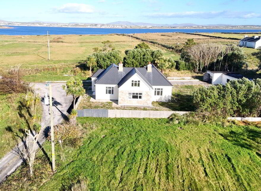 Emlybeg South, Binghamstown, Ballina, F26V0V3