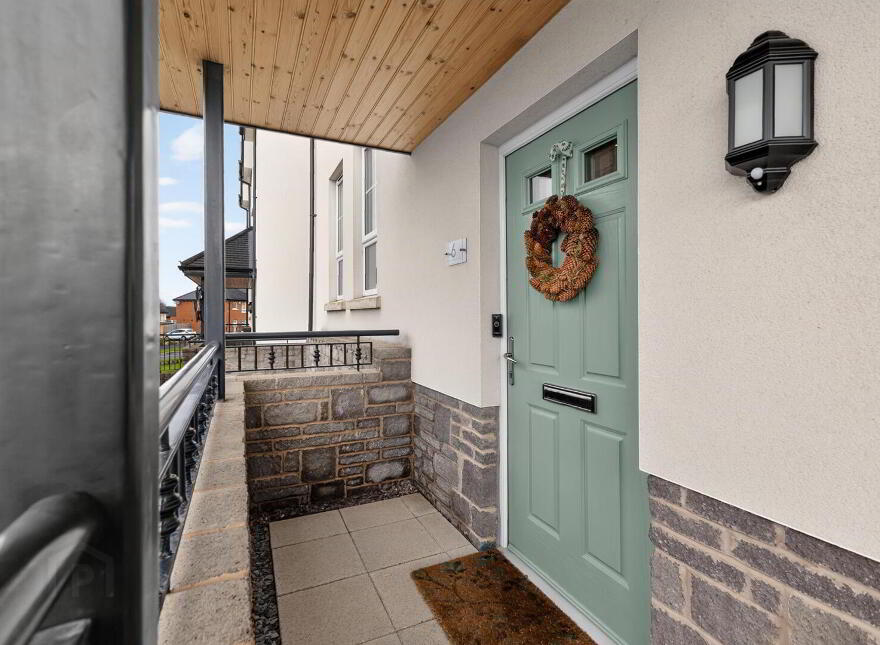 6 Millmount Village Avenue, Dundonald, Belfast, BT16 1YU