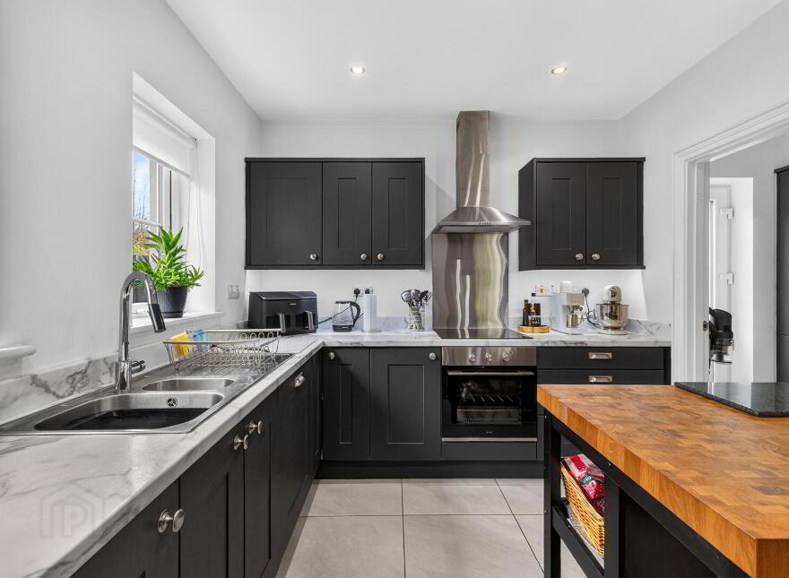 6 Millmount Village Avenue, Dundonald, Belfast, BT16 1YU