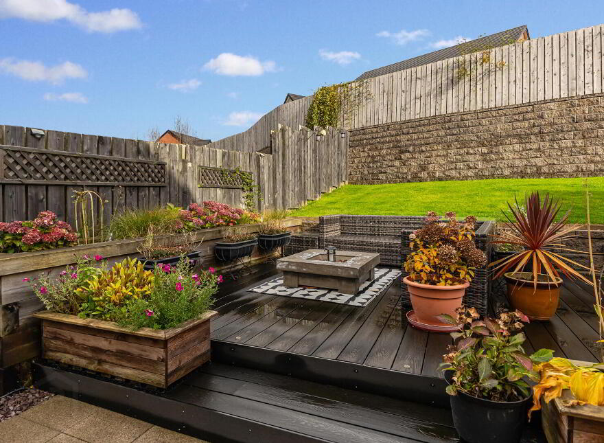 6 Millmount Village Avenue, Dundonald, Belfast, BT16 1YU