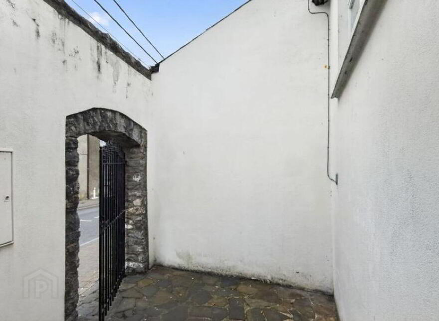 2 Saint Michael's Gate, Michael Street, Kilkenny, R95C1KK