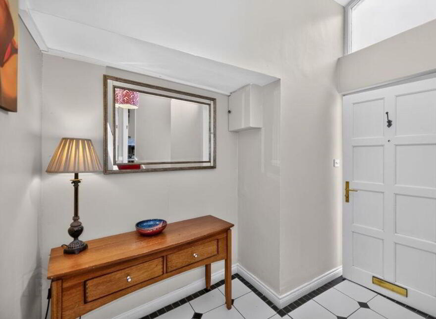 2 Saint Michael's Gate, Michael Street, Kilkenny, R95C1KK