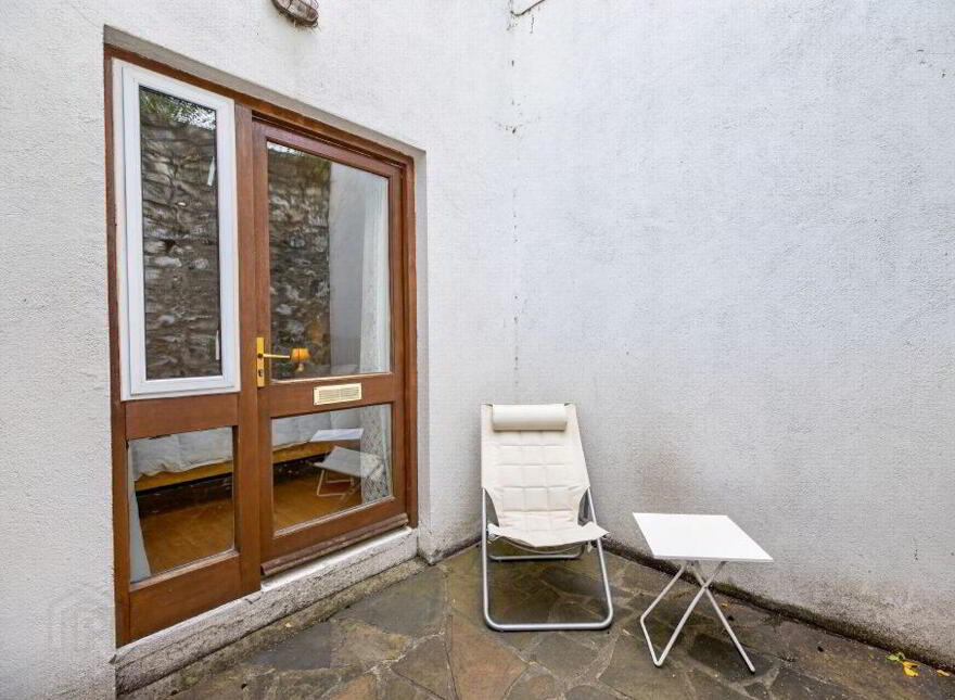 2 Saint Michael's Gate, Michael Street, Kilkenny, R95C1KK