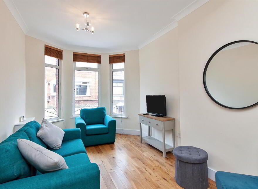 20 Lichfield Avenue, Belfast, BT5 5JQ