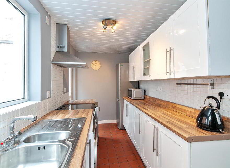 20 Lichfield Avenue, Belfast, BT5 5JQ